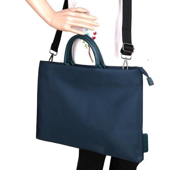 MONTANA WEST Navy 15" Waterproof Laptop Bag & Pouch NWT - Picture 2 of 9